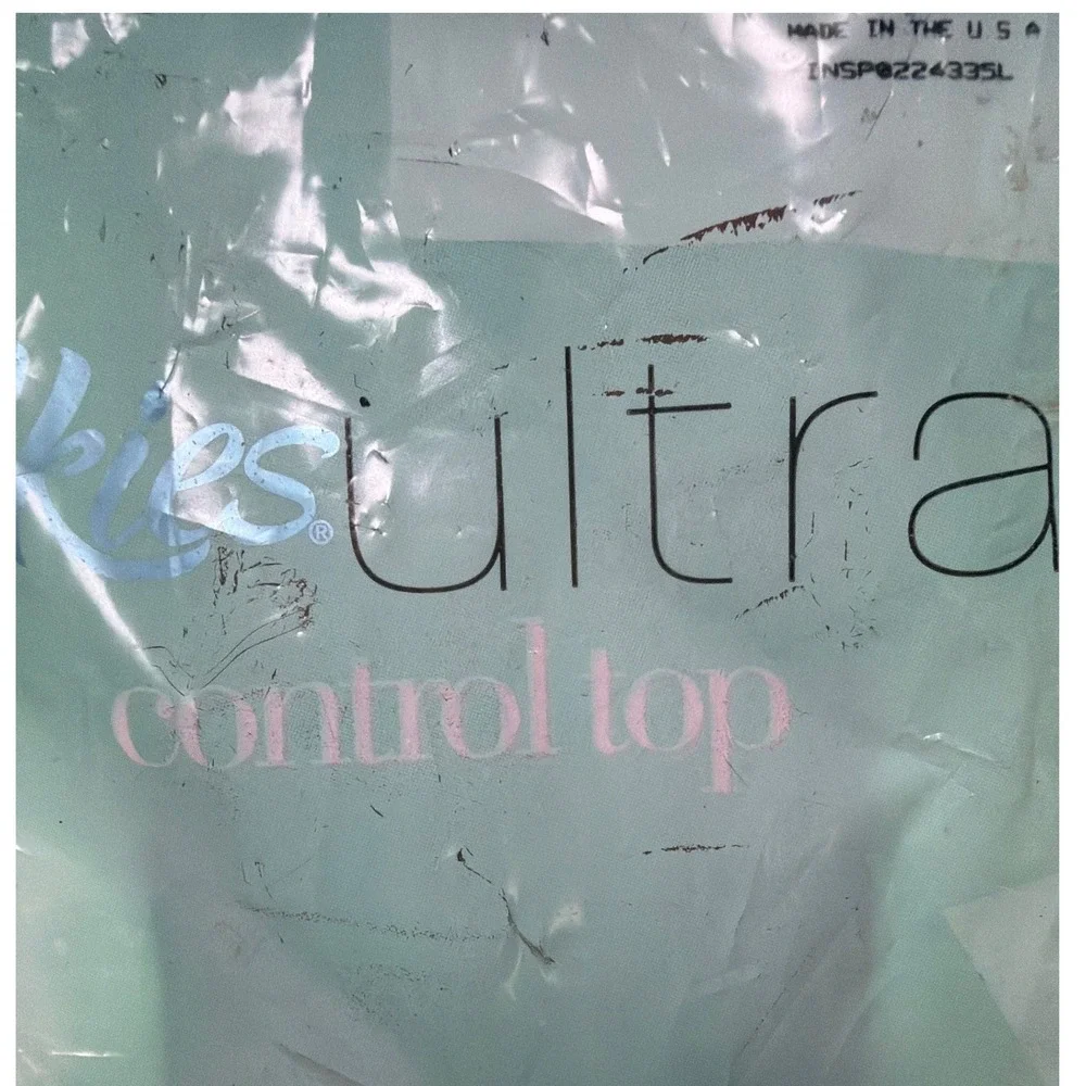 Silkies Ultra Control Top Pantyhose Women Lg.  Nude Sheer Nylon Shapewear Tights